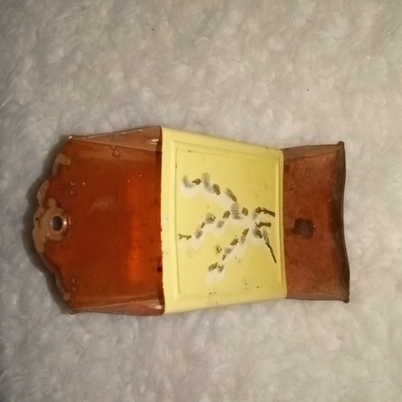 - 1940s Tin Matchbox Matchstick Holder - Picture 2 of 5